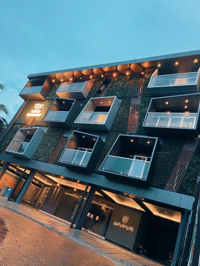 Bbc Luxury Apartments Perintalmanna Exteriör bild